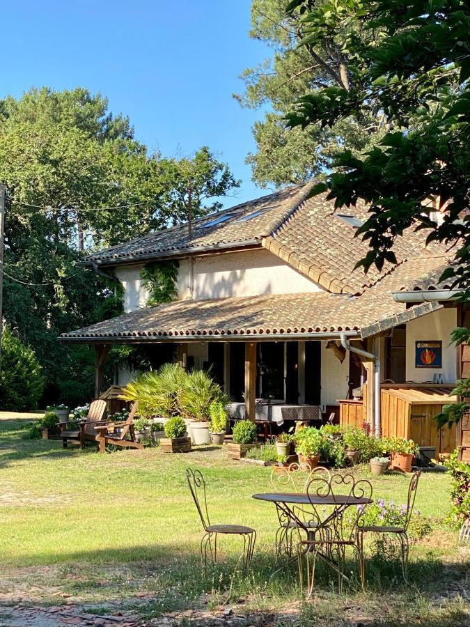 La Ferme Du Miouat Hotel Saint-Julien-en-Born Exterior photo
